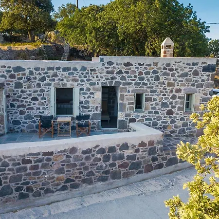 Apostrophe Traditional In Nisyros With Arcurated Interior. Privacy & Authenticity Emporeiós