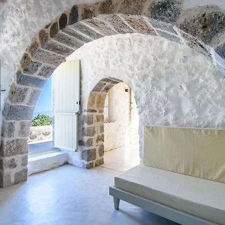 Apartament Apostrophe Traditional In Nisyros With Arcurated Interior. Privacy & Authenticity *